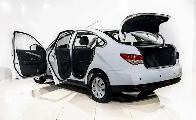 Nissan Almera