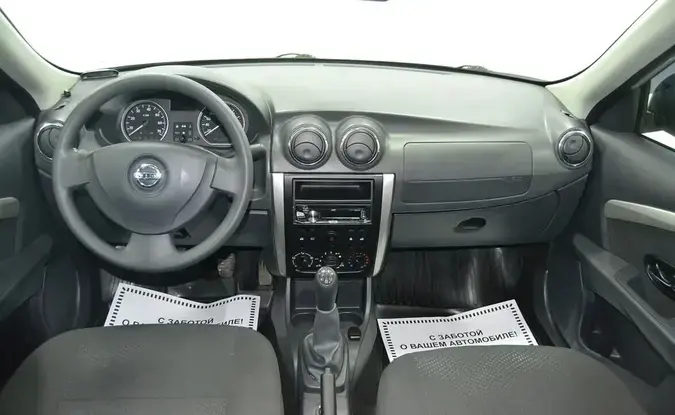 Nissan Almera